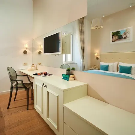 Olea Luxury Split